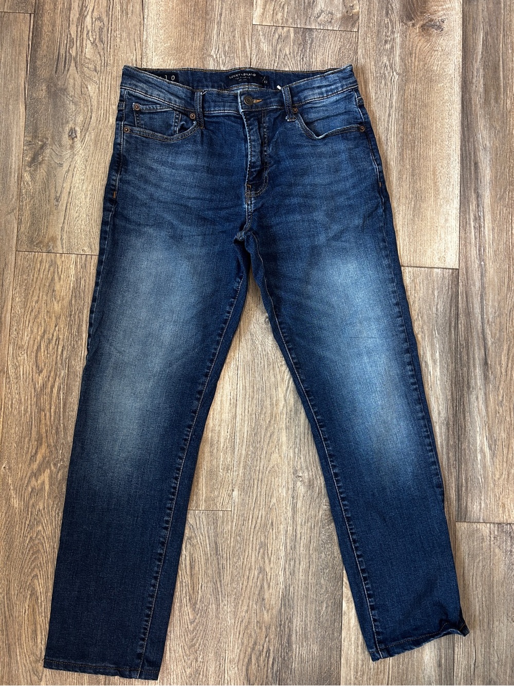 Men’s Lucky Brand Jeans - 410 Athletic Straight 30/32